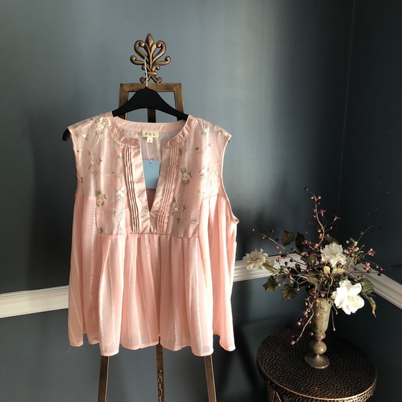 POL Tops - Sleeveless blouse by POL